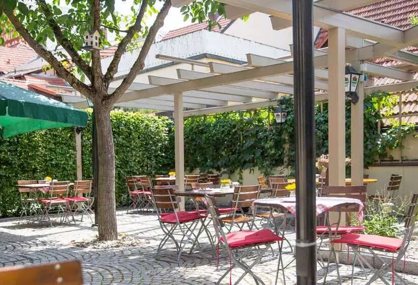 Hotelli Herrenschenke Café Eiring