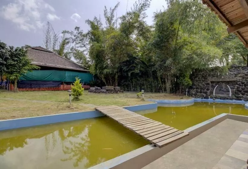 Hotelli Collection O Coorg Valley Resort