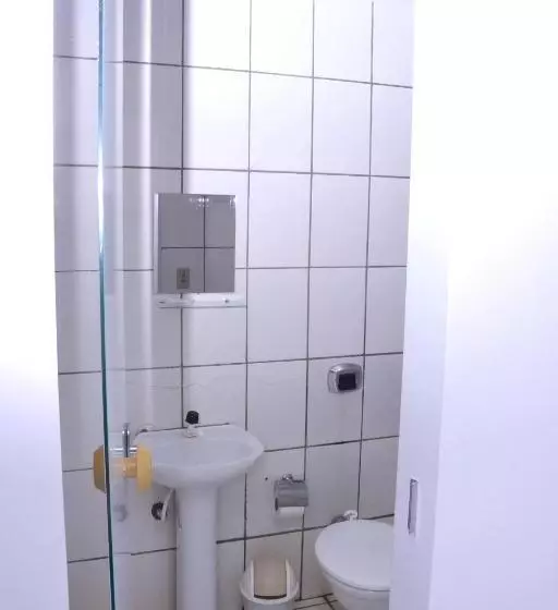 Majatalo Pousada Universal