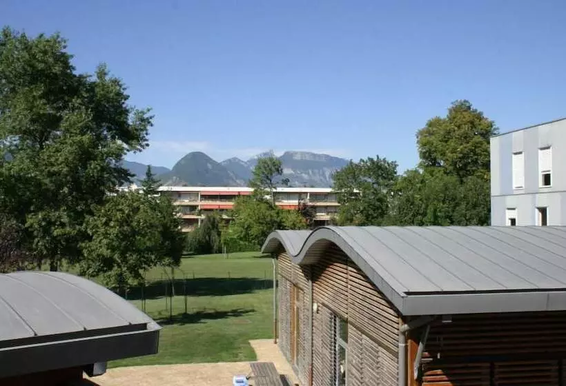 Auberge De Jeunesse Hi Grenoble