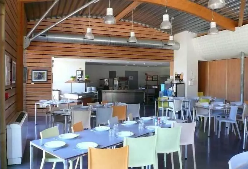 Auberge De Jeunesse Hi Grenoble