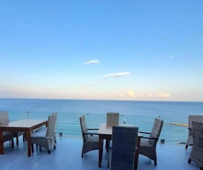 בית מלון כפרי Burhan S