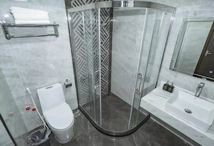 هتل Luxury Palace