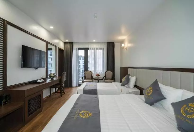 هتل Luxury Palace