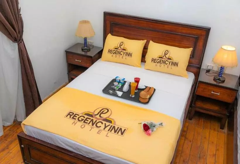 هتل Regency Inn