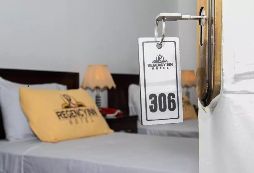 هتل Regency Inn