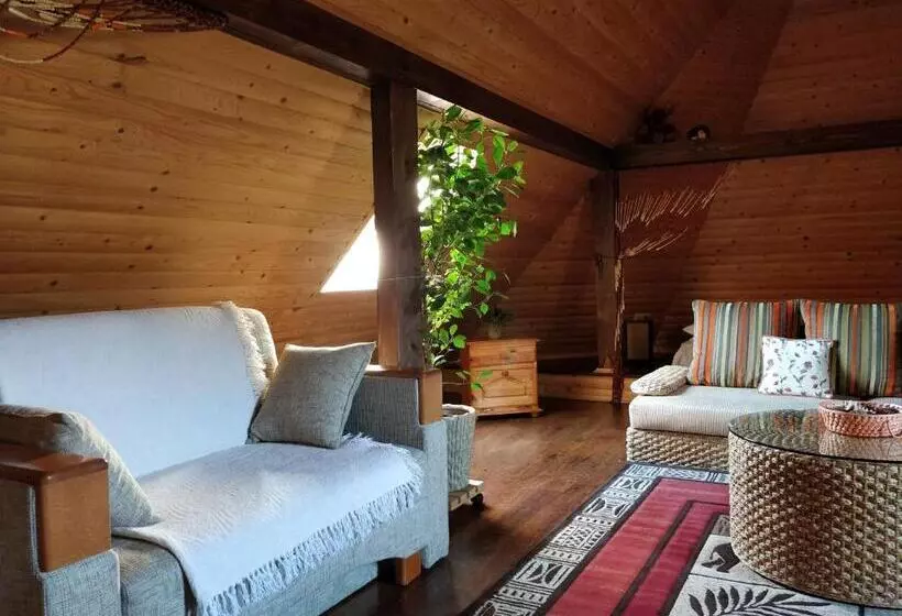 Majatalo садиба градний узвіз