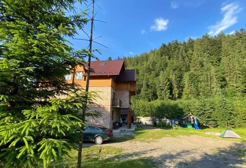 Majatalo під магурою