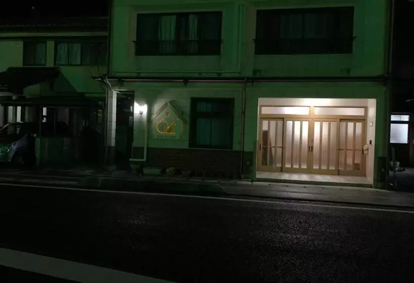 ユースホステル 一棟貸し切り ゲストハウス Sai