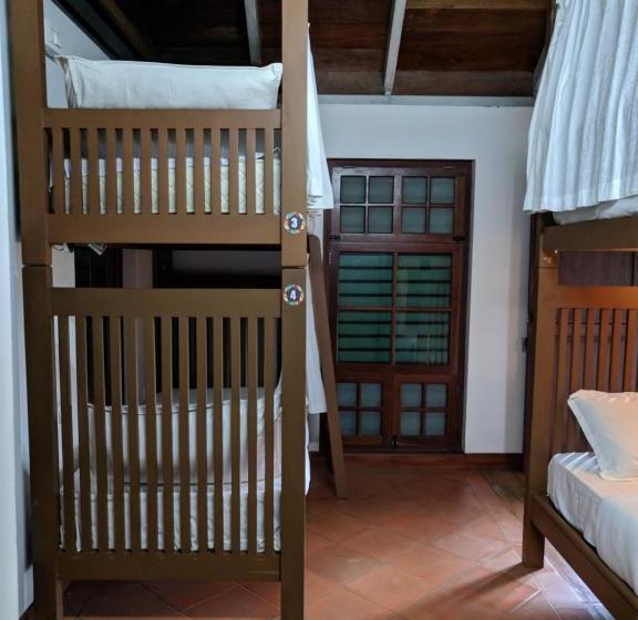 Vandrarhem Adri Chembra