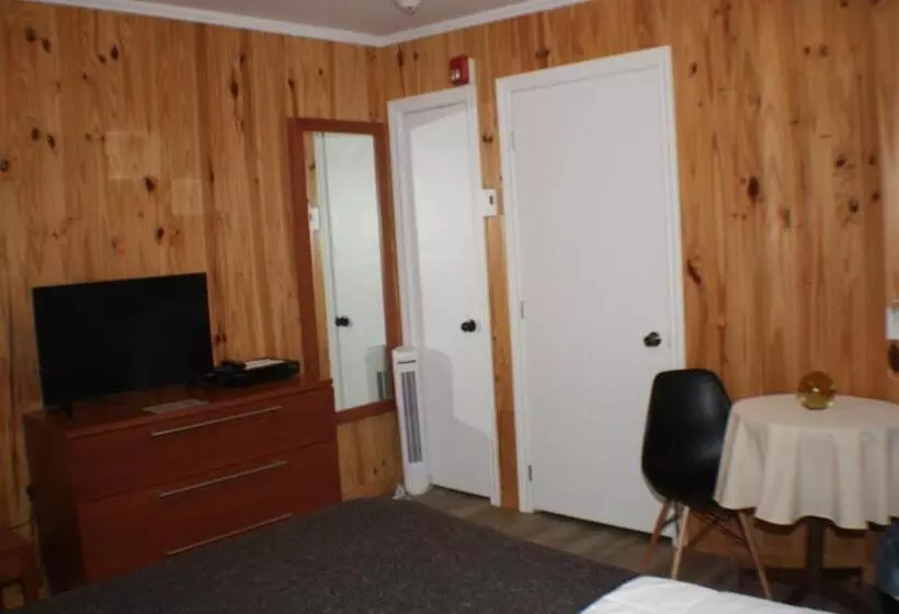 Auberge Du Sportif St Tite Des Caps