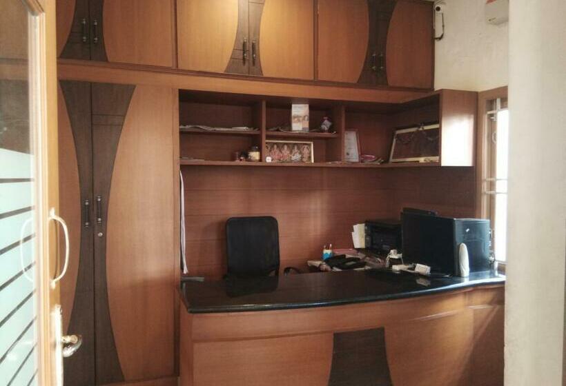 הוסטל Comfort Inn