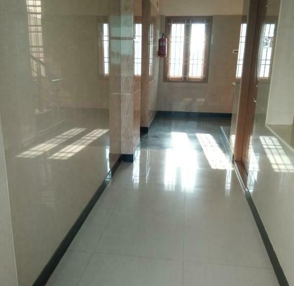 הוסטל Comfort Inn