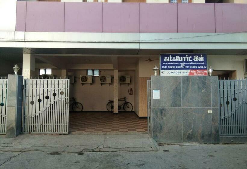 הוסטל Comfort Inn