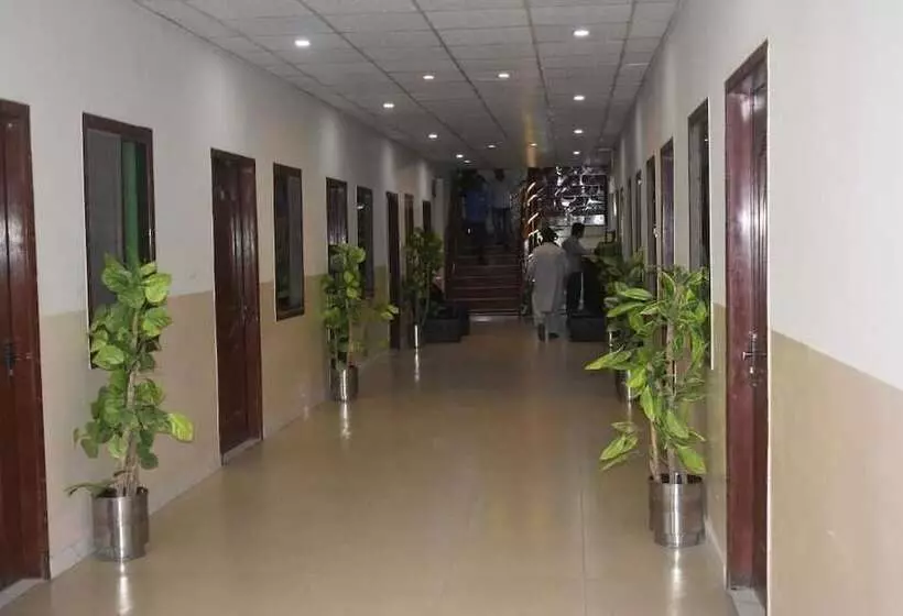 هتل Khursheed Palace