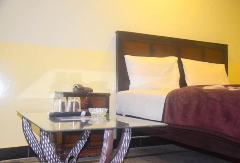 هتل Khursheed Palace