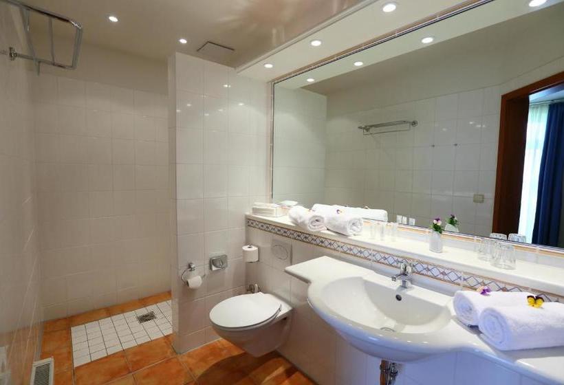 Отель &häuser Hf Gmbh