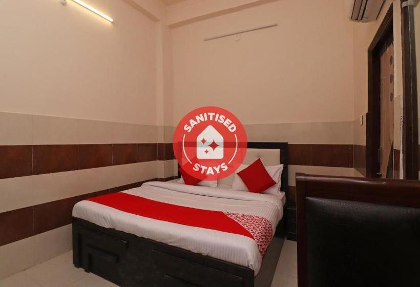 בית מלון כפרי Oyo 39292  Tejasvi