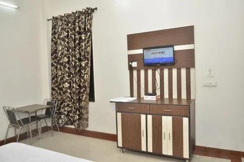 בית מלון כפרי Spot On 43045  Vivek Plaza