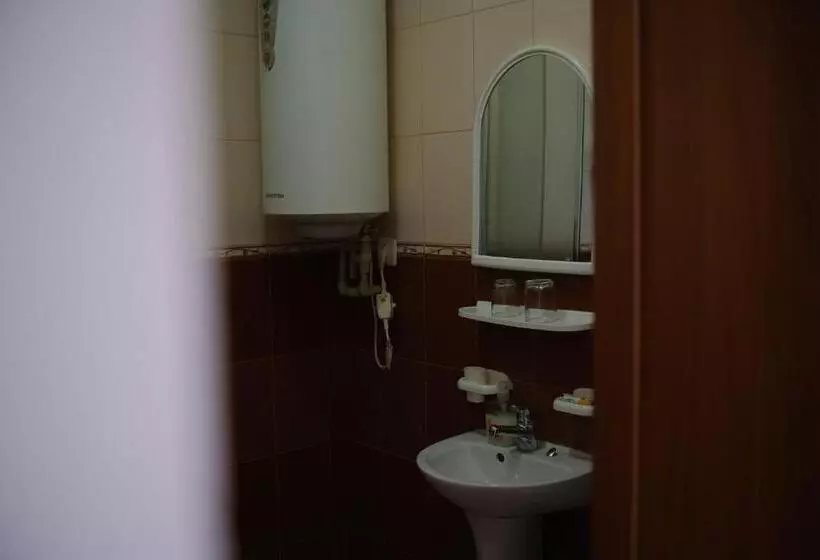 Majatalo дідів рай