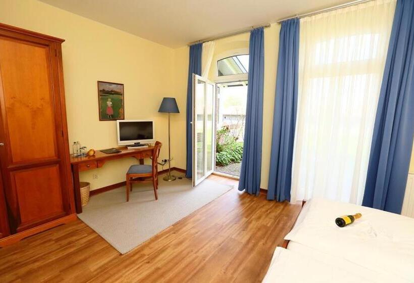 Отель &häuser Hf Gmbh