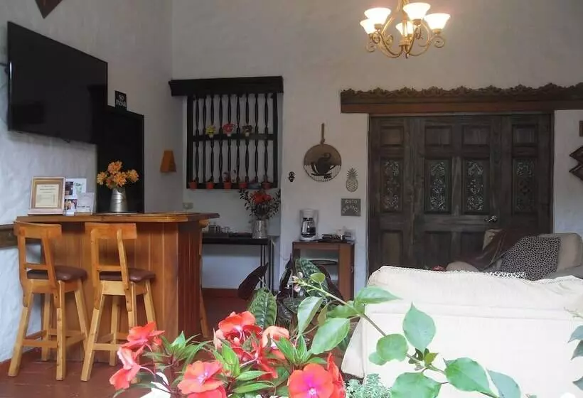 ユースホステル La Posada Del Zaguán