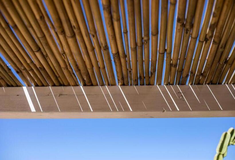 تختخواب و صبحانه Brezza Marina