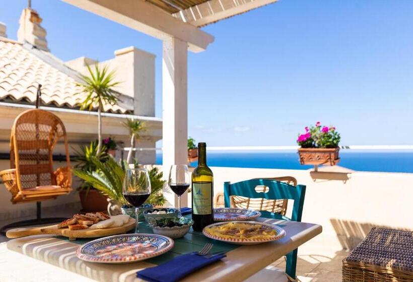 تختخواب و صبحانه Brezza Marina