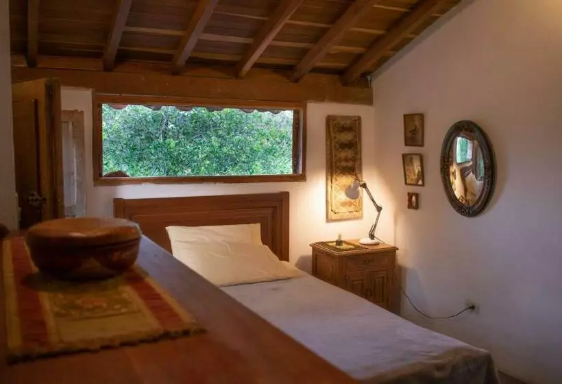 Aamiaismajoitus (B&B) Casa El Cedro