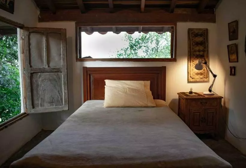 Aamiaismajoitus (B&B) Casa El Cedro