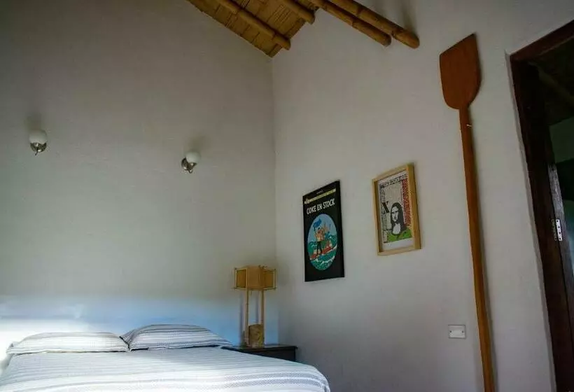 Aamiaismajoitus (B&B) Casa El Cedro