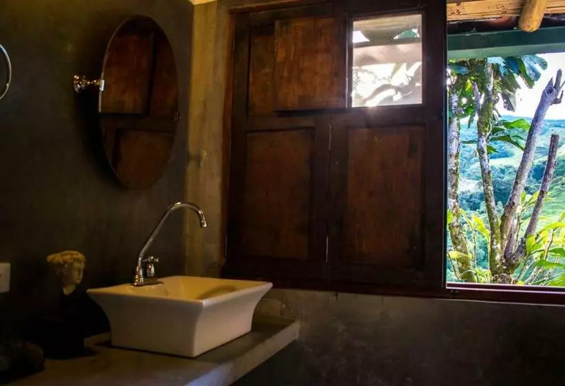 Aamiaismajoitus (B&B) Casa El Cedro