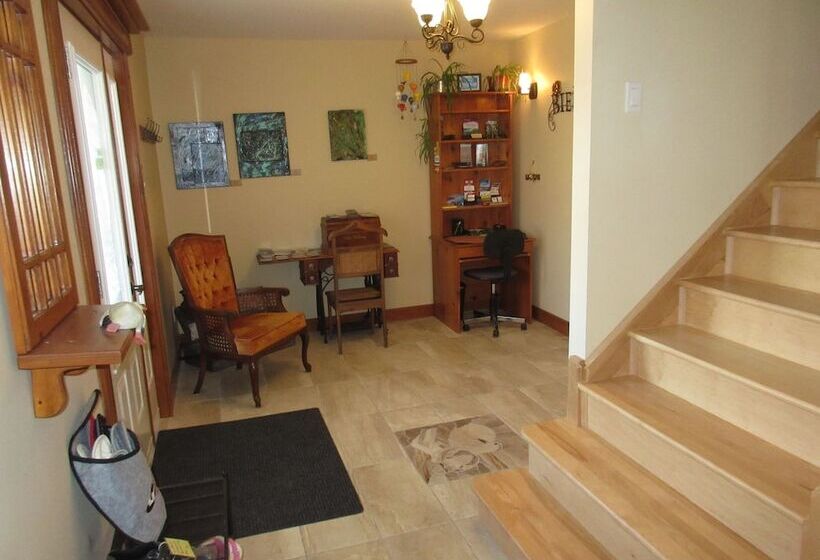 민박 Gîte La Maison Du Jardinier