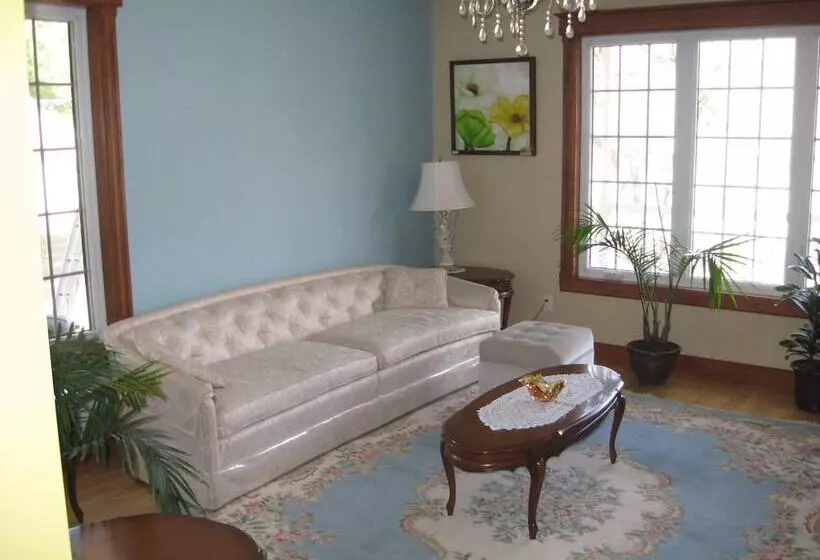 Aamiaismajoitus (B&B) Gîte La Maison Du Jardinier