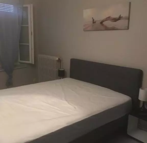 ベッドアンドブレックファースト L’amiral