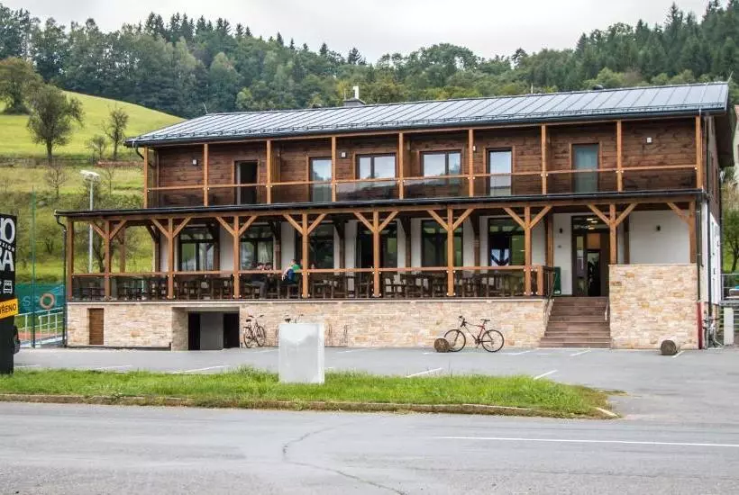 Majatalo Penzion Hora