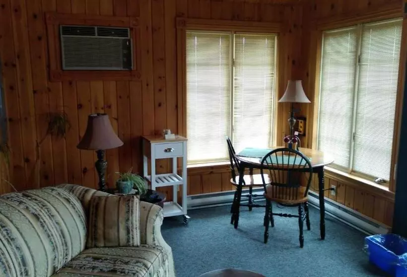 Retkeilymaja Amherst Shore Country Inn