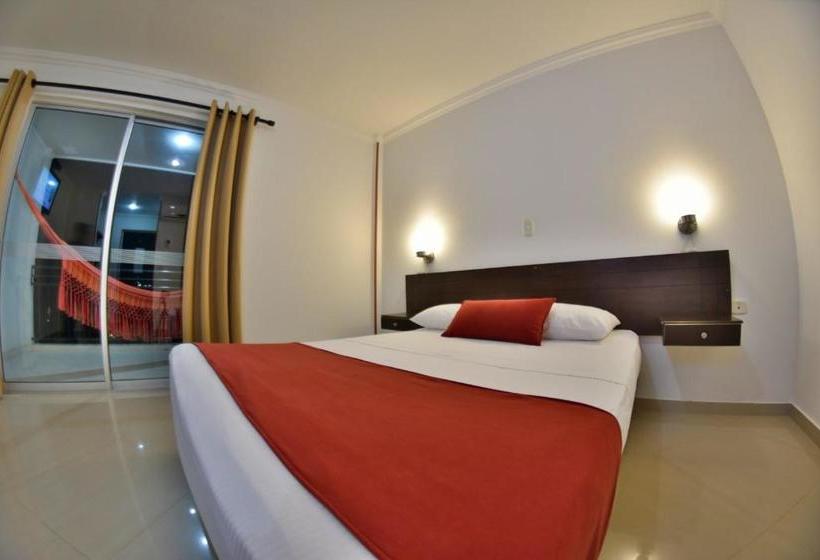 ホテル Montserrat Plaza