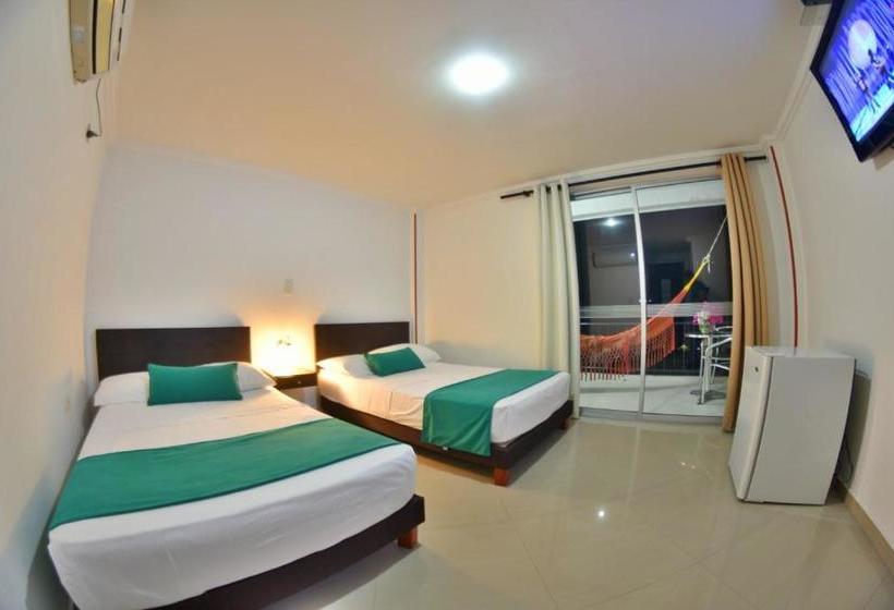 ホテル Montserrat Plaza