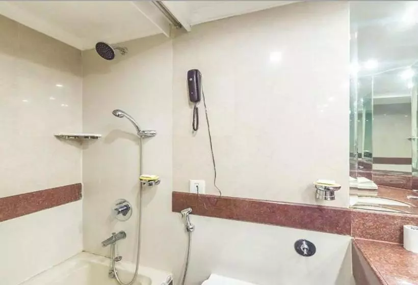 Hotelli Rns Residency Sea View