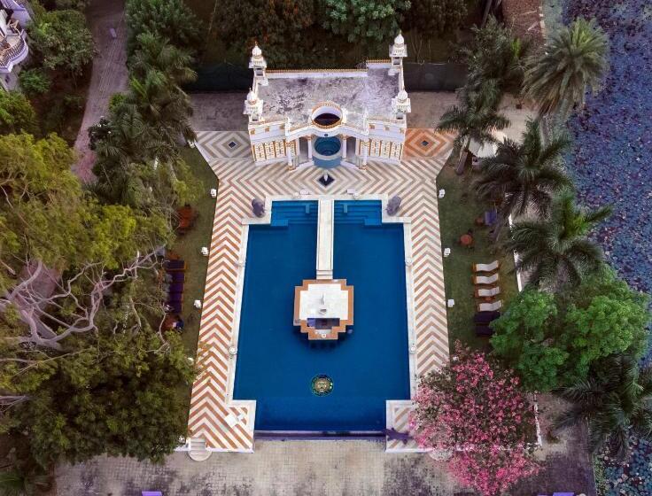 호텔 Udai Bilas Palace