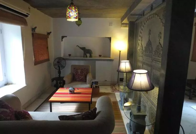 ホテル Udai Bilas Palace