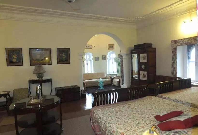 ホテル Udai Bilas Palace