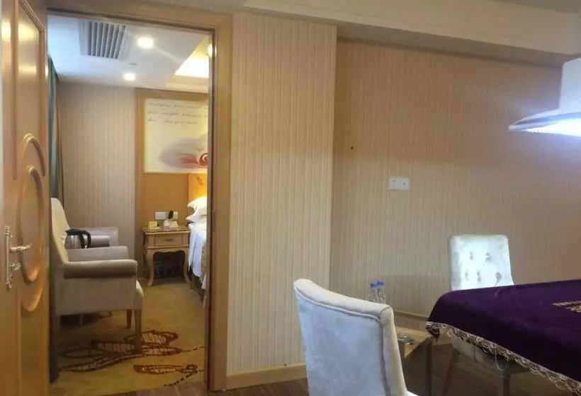 Vienna Hotel Meizhou Xingning District Plaza