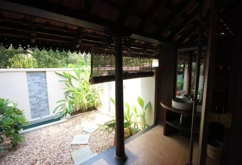 Hotelli Vismaya Lake Heritage