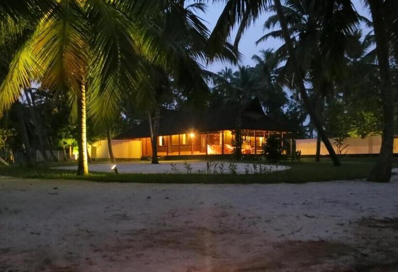 فندق Vismaya Lake Heritage