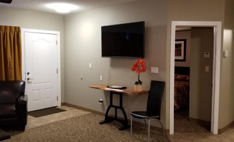 فندق على الطريق Alberta Beach Inn And Suites