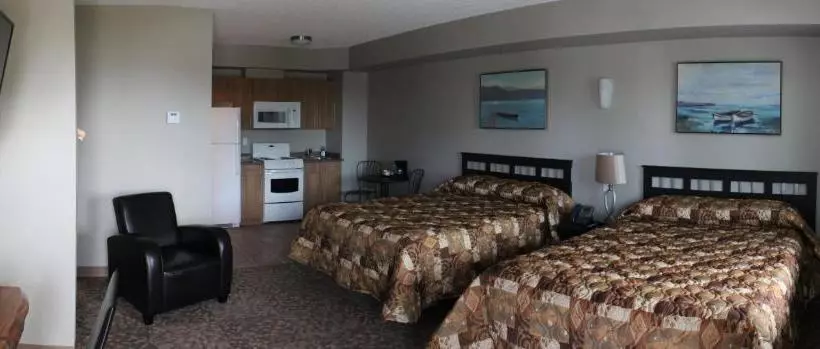 モーテル Alberta Beach Inn And Suites