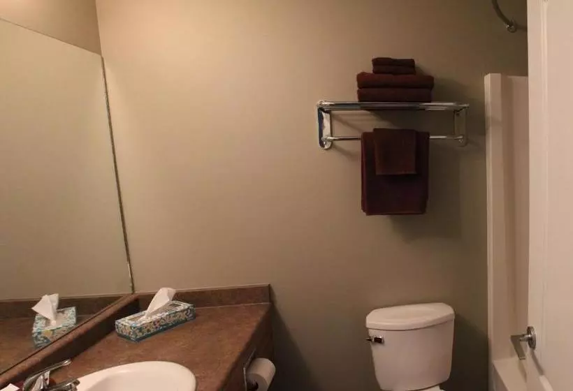 モーテル Alberta Beach Inn And Suites
