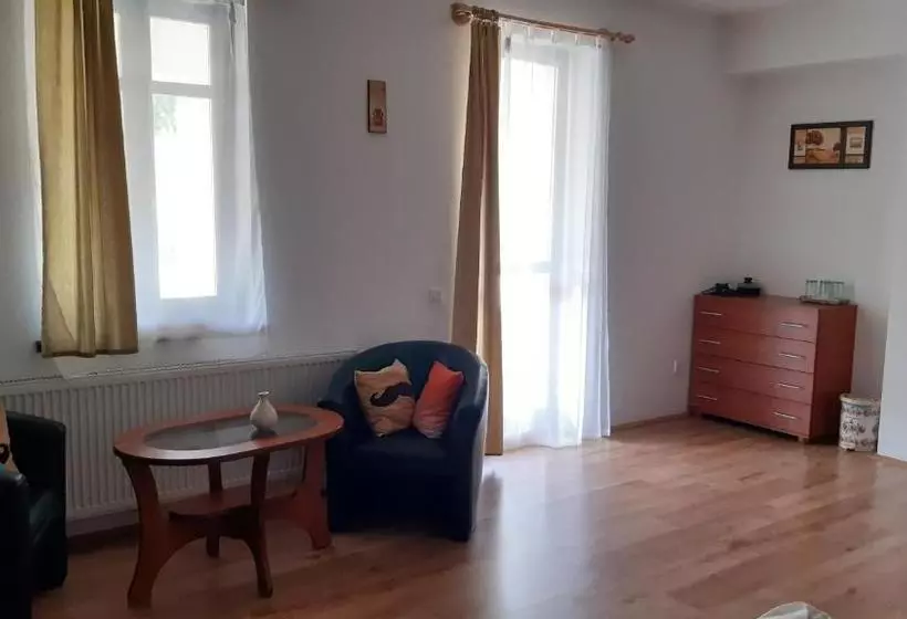 Majatalo Bajusz Vendégház